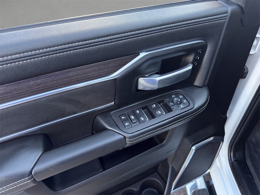 2025 Ram 2500 Laramie photo 12