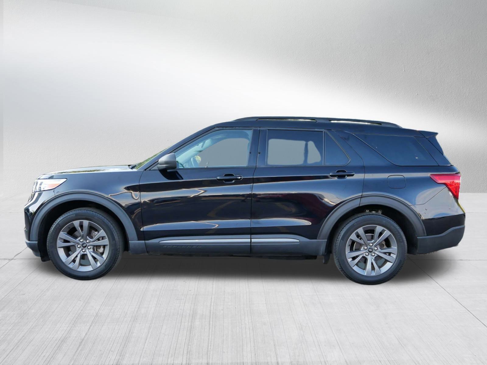2021 Ford Explorer XLT photo 4