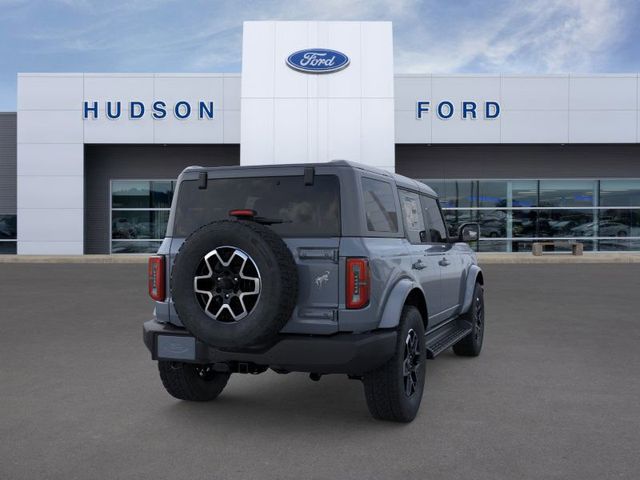 2025 Ford Bronco Outer Banks photo 8