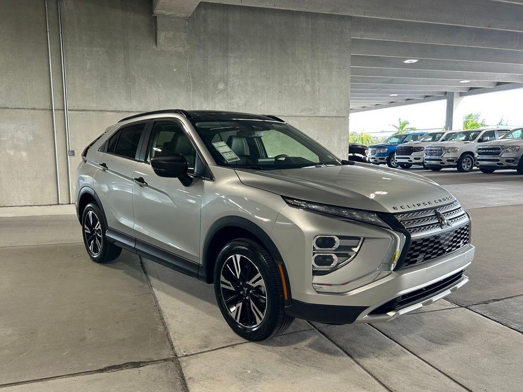 2024 Mitsubishi Eclipse Cross SE photo 2