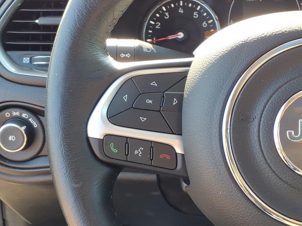 2023 Jeep Renegade Latitude Upland photo 16