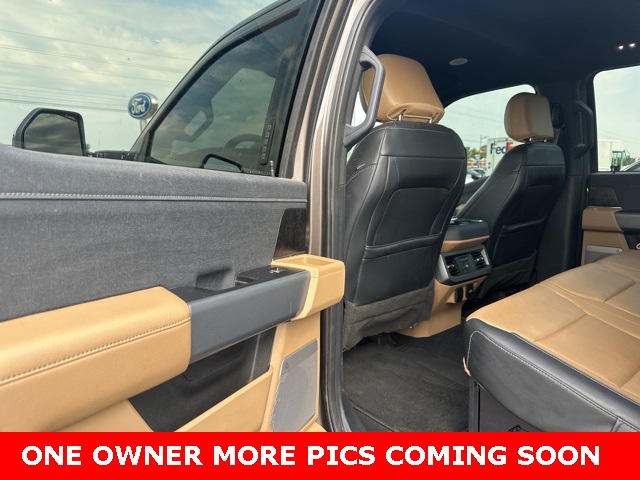 2023 Ford F-250 Lariat photo 17