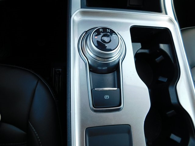 2024 Ford Edge SEL photo 28