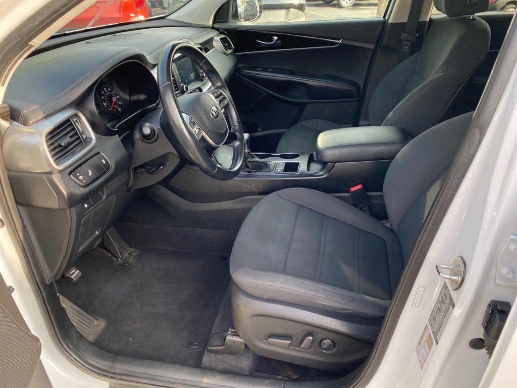 2019 Kia Sorento S photo 8