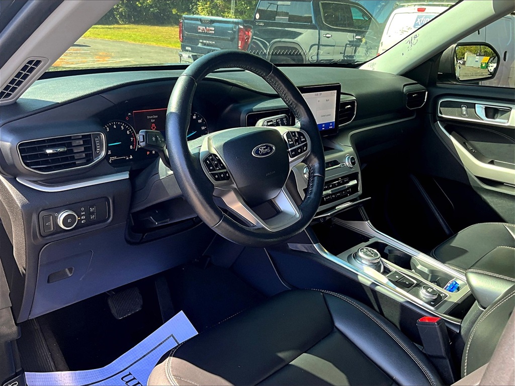 2022 Ford Explorer XLT photo 8