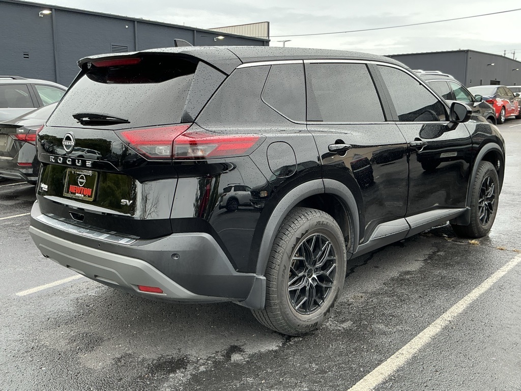2023 Nissan Rogue SV photo 2