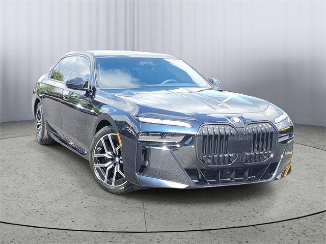 2023 Bmw 760i xDrive photo 2