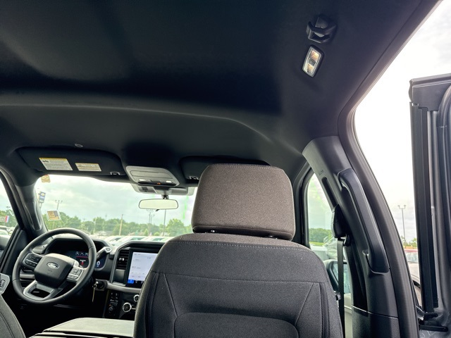 2025 Ford F-150 XLT photo 30