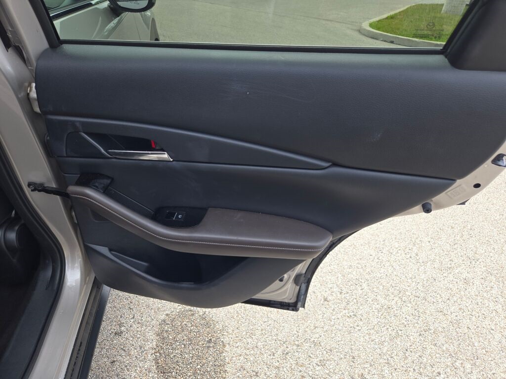 2024 Mazda CX-30 Premium photo 8