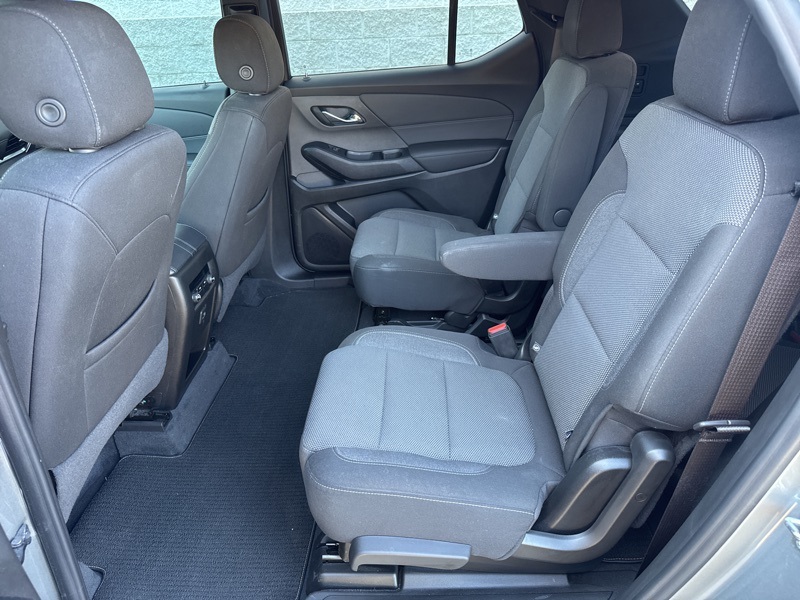 2023 Chevrolet Traverse photo 35
