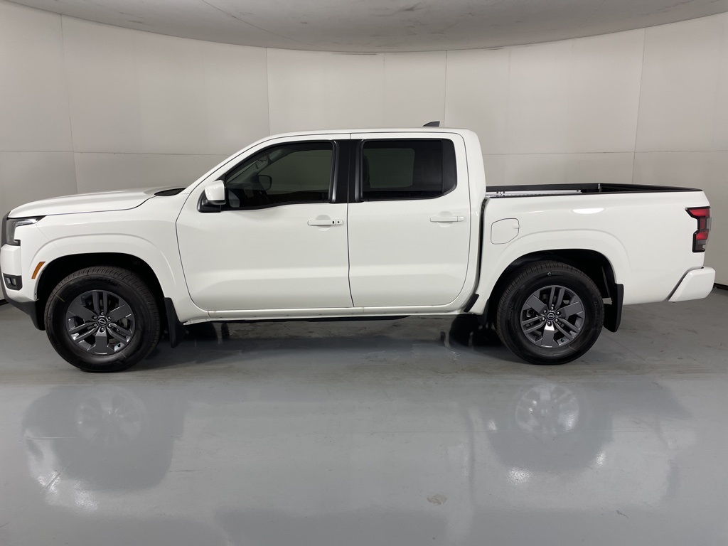 2025 Nissan Frontier Crew Cab SV photo 4