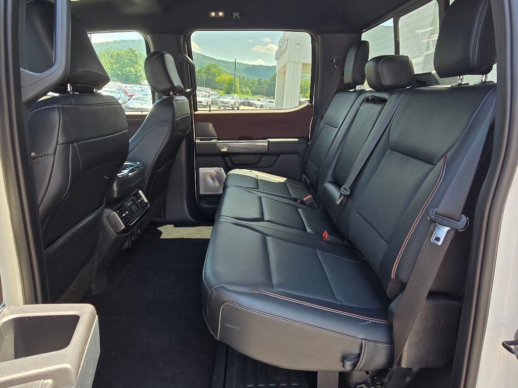 2023 Ford F-150 Lariat photo 11