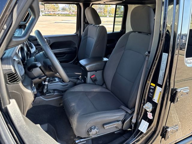 2023 Jeep Wrangler Base 4xe photo 5