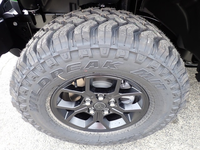 2025 Jeep Wrangler Willys photo 11