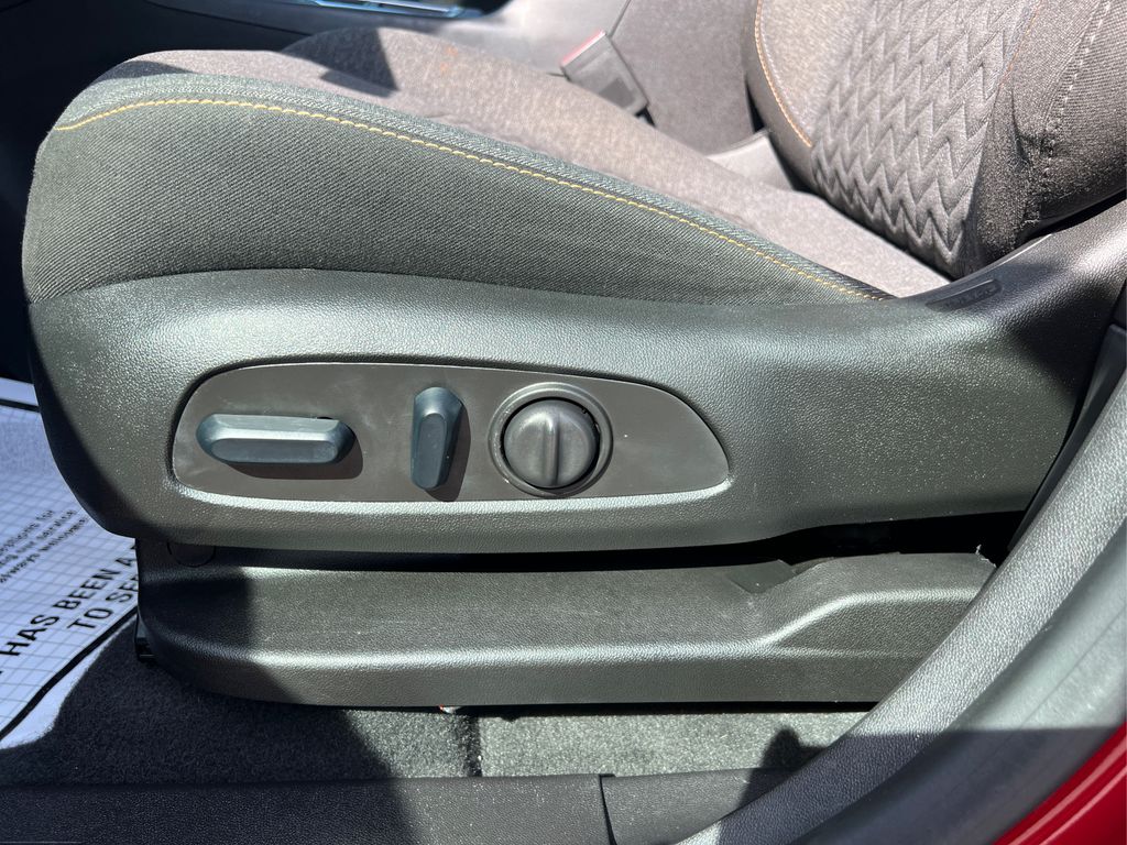 2024 Chevrolet Equinox LT photo 30