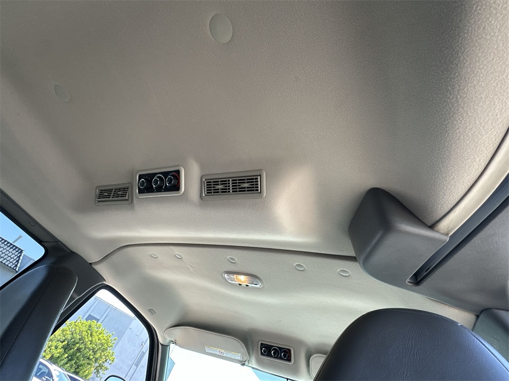 2014 Chevrolet Express 3500 LT photo 30