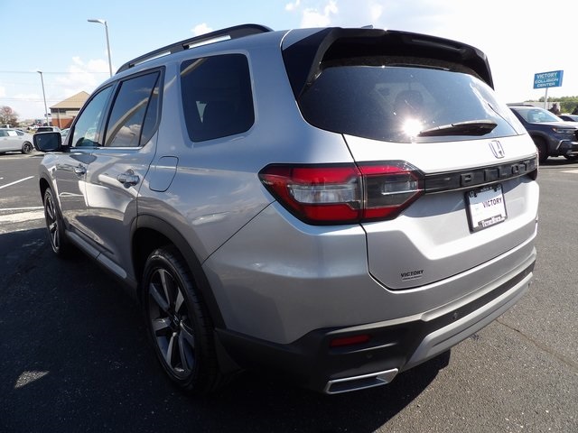 2024 Honda Pilot Touring photo 4