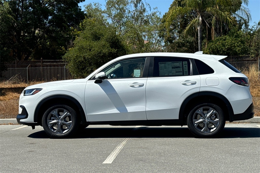 2026 Honda HR-V LX photo 6