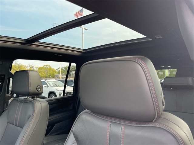 2022 CHEVROLET SUBURBAN - Image 20