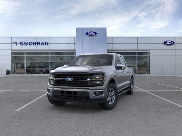 2025 Ford F-150 XLT photo 2