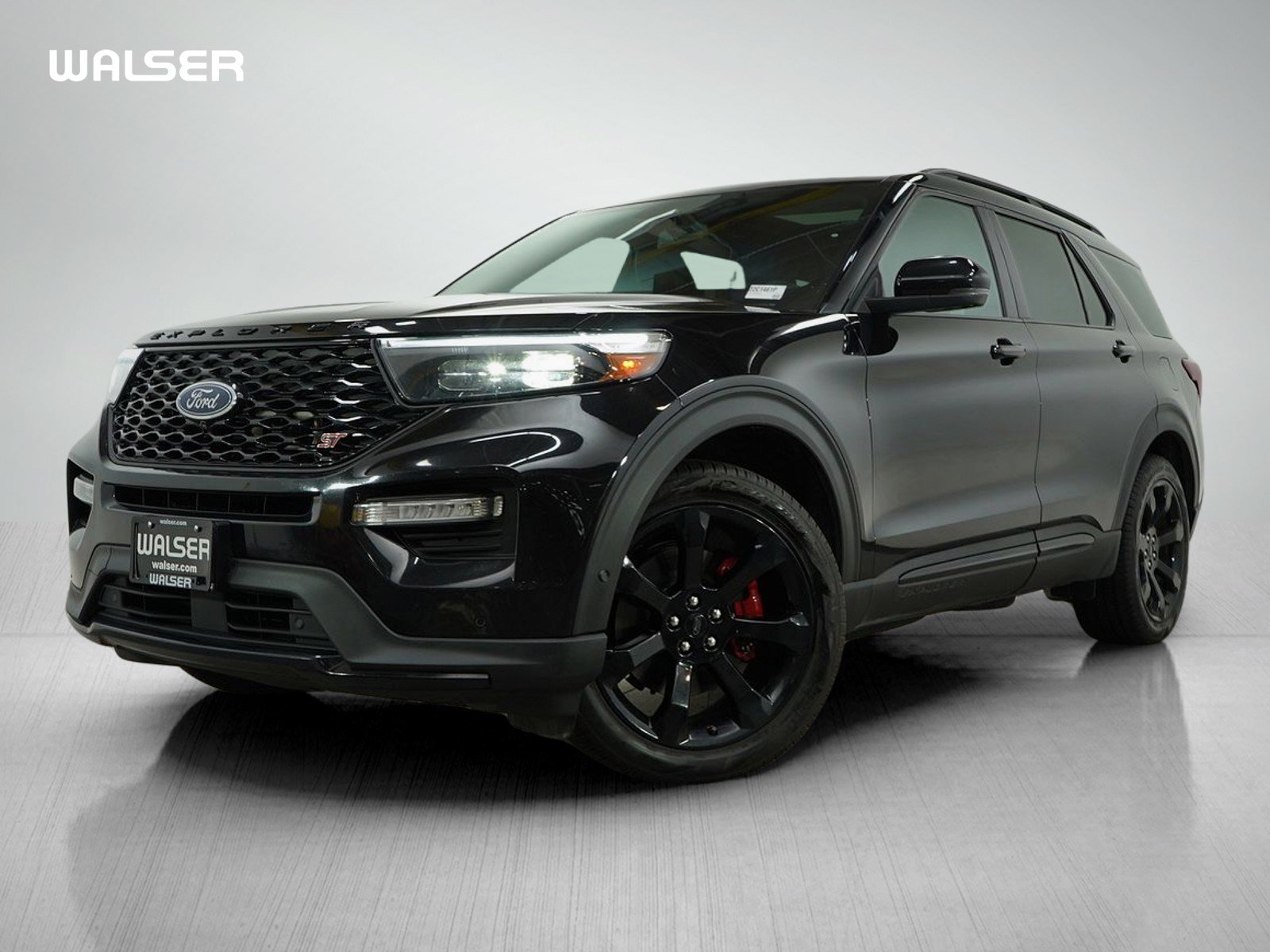 2022 Ford Explorer ST's photo