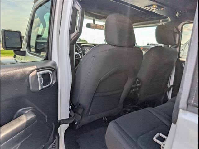 2020 Jeep Gladiator Sport photo 17