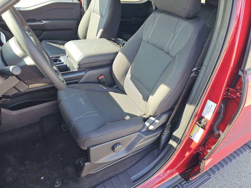 2025 Ford F-150 STX photo 4