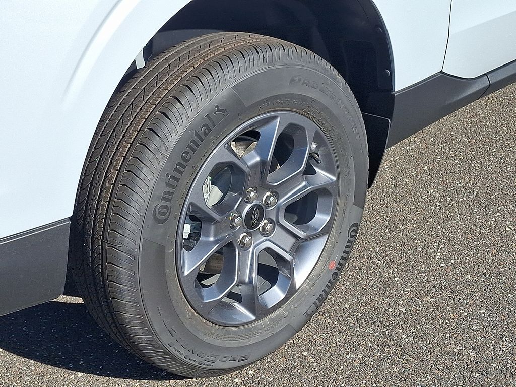 2025 Ford Maverick XLT photo 4