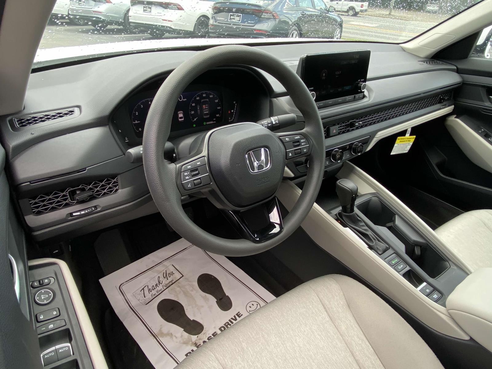 2025 Honda Accord LX photo 3