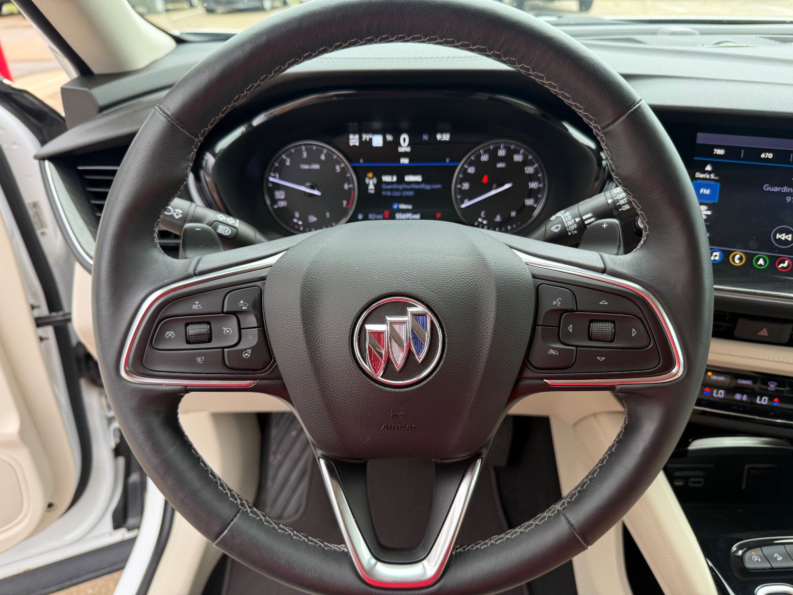 2021 Buick Envision Essence photo 16