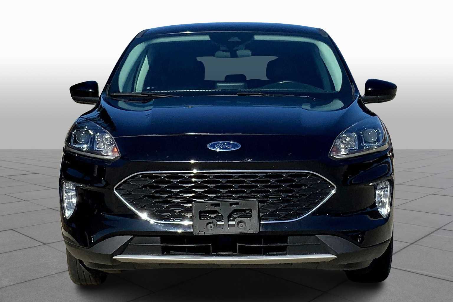 2022 Ford Escape SEL photo 3