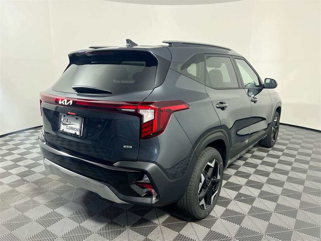 2026 Kia Seltos S photo 2