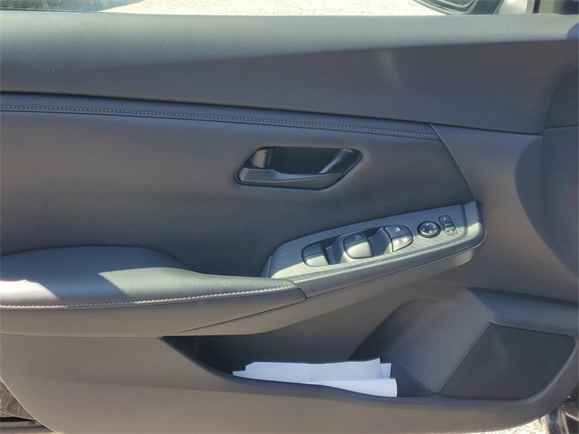 2025 Nissan Sentra S photo 5