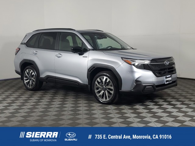 2025 Subaru Forester Touring's photo
