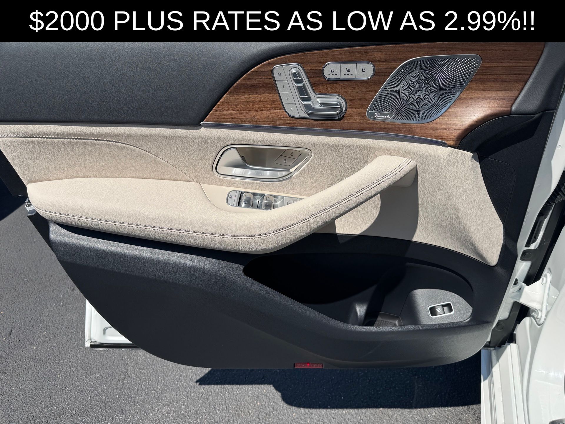 2025 Mercedes Benz GLE 450 4MATIC photo 4