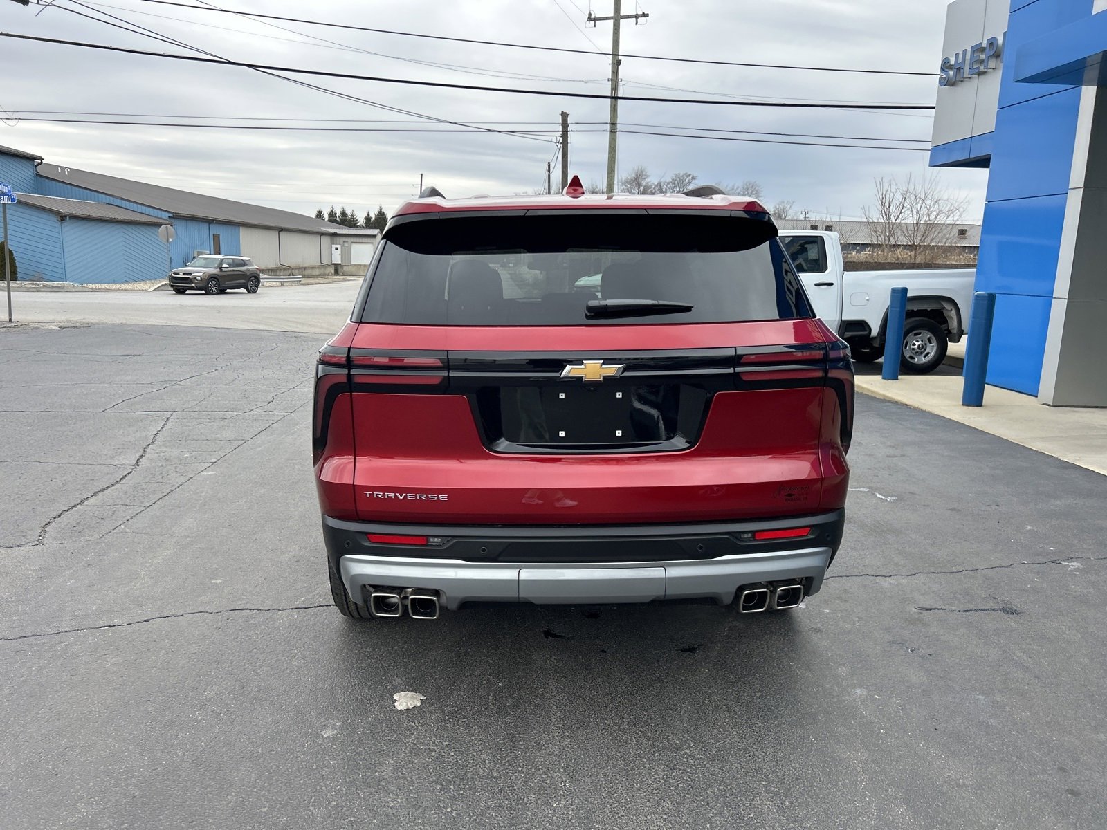 2025 Chevrolet Traverse photo 3
