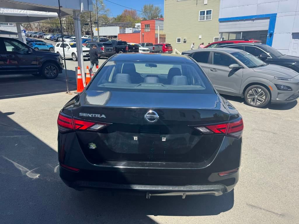 2021 Nissan Sentra S photo 4