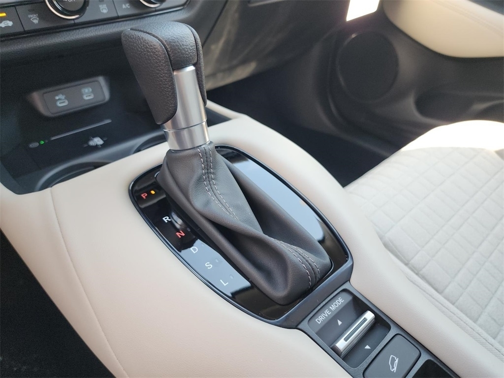 2026 Honda HR-V LX photo 25