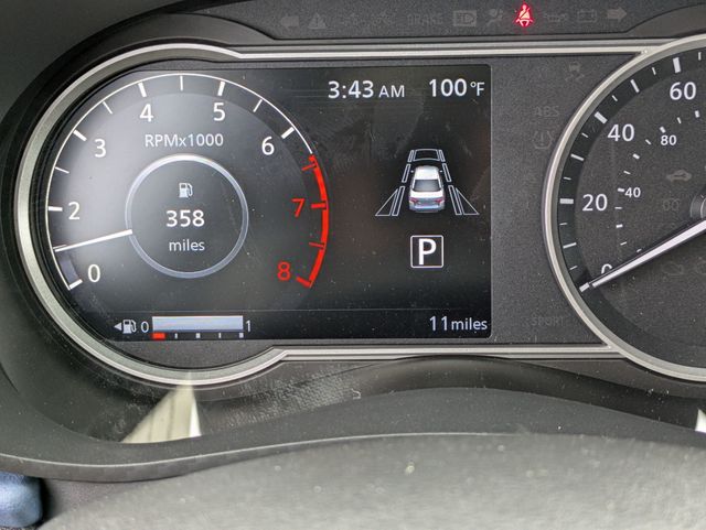 2025 Nissan Versa SV photo 14