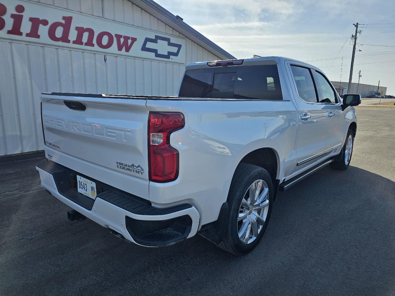 2023 Chevrolet Silverado 1500 High Country photo 4
