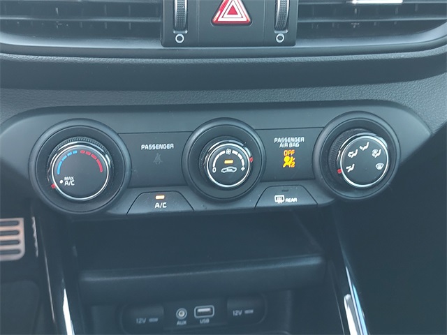 2021 Kia Forte GT-Line photo 16
