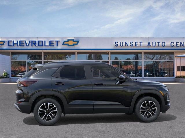2026 Chevrolet Trailblazer LT photo 2