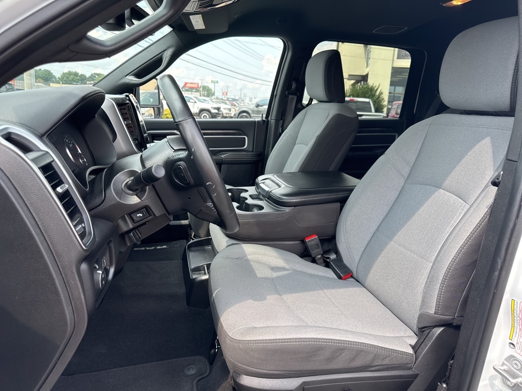 2024 Ram 2500 Big Horn photo 30
