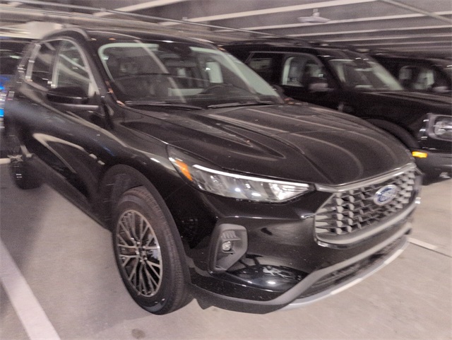 2025 Ford Escape Plug-In Hybrid Base photo 2