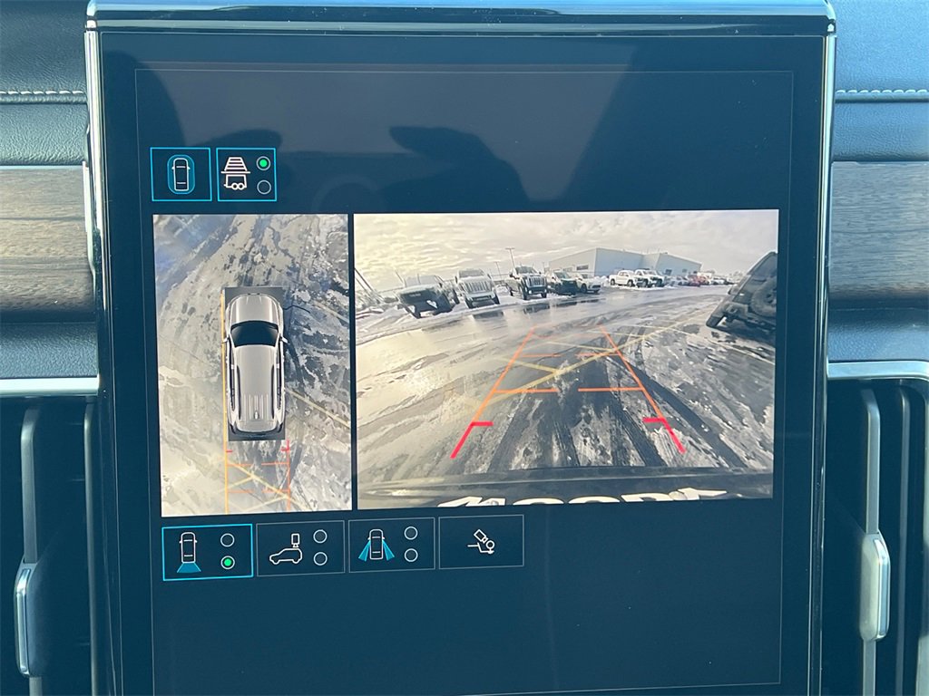 2026 GMC ACADIA - Image 23