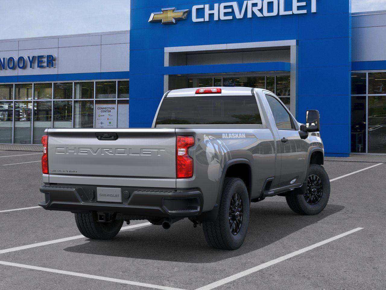 2025 Chevrolet Silverado 3500HD photo 4