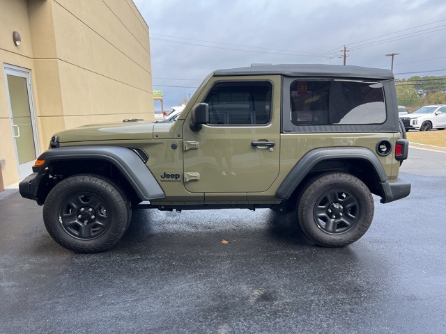 2025 Jeep Wrangler Sport photo 2