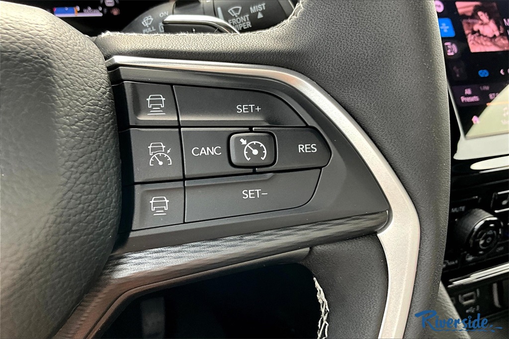 2025 Jeep Grand Cherokee Altitude X photo 12