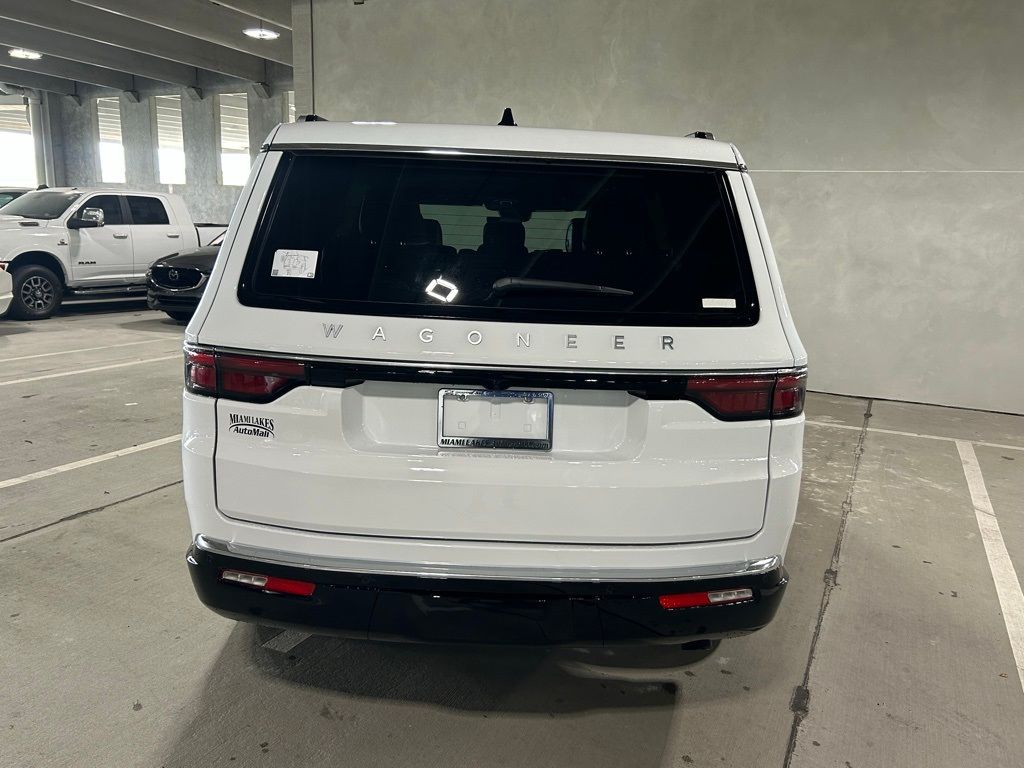 2024 Jeep Wagoneer Base photo 4