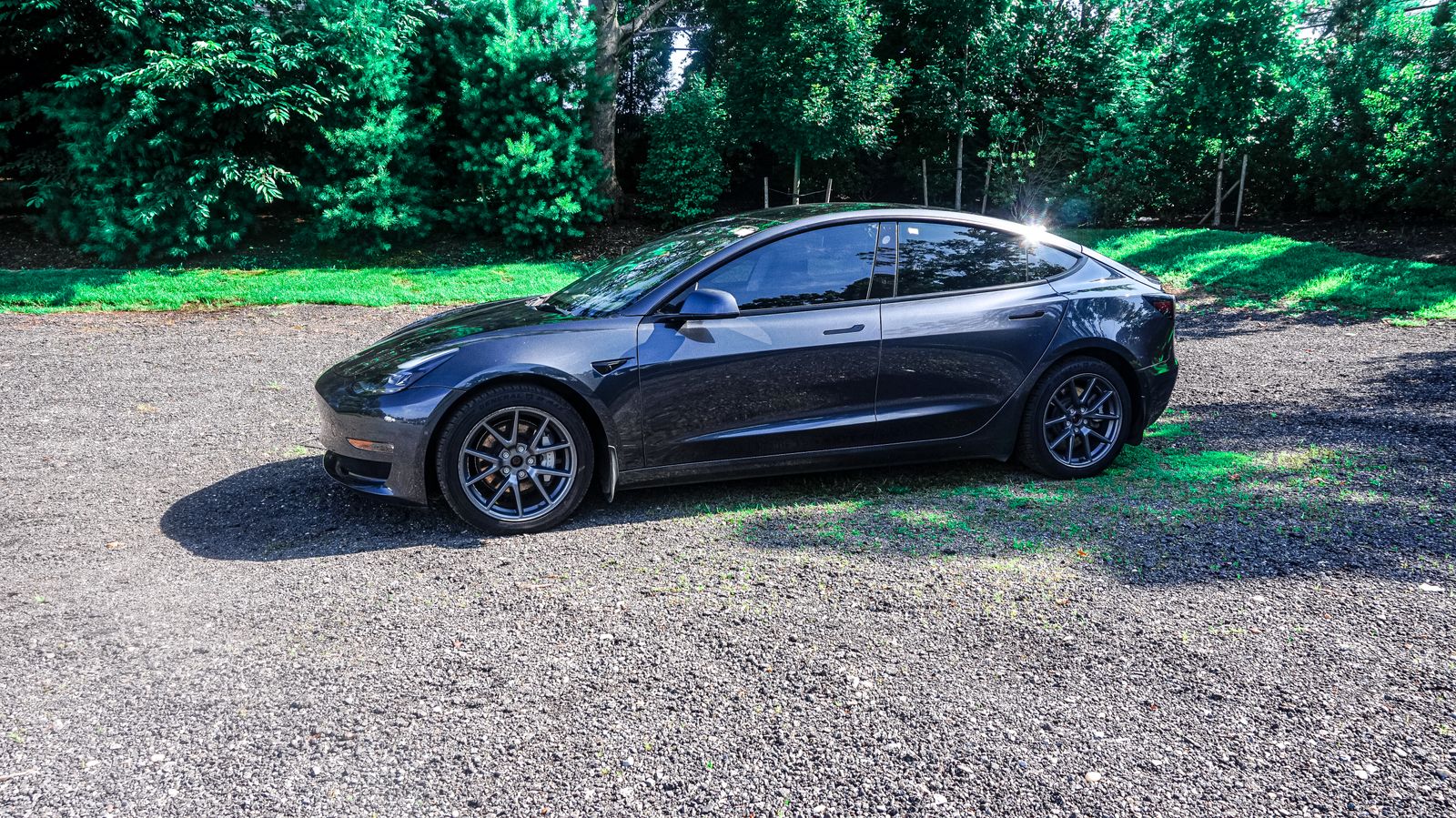 2022 Tesla Model 3 Long Range photo 2